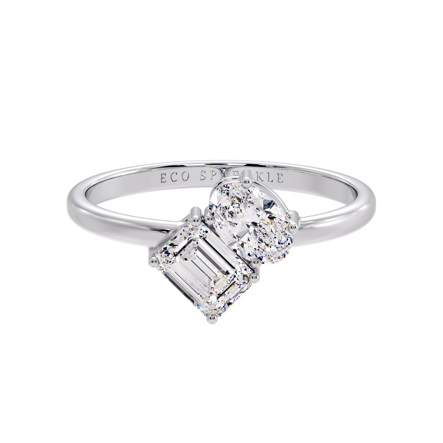 OVAL & EMERALD RING